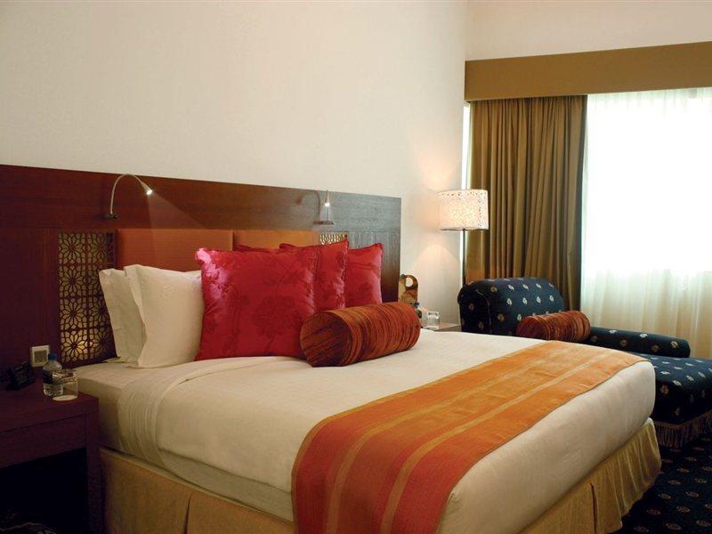 Tamani Marina Hotel & Apartments Dubai Exterior photo A room at the hotel